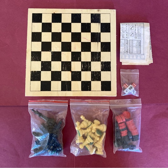 Chess and Backgammon Set - Picture 1 of 7